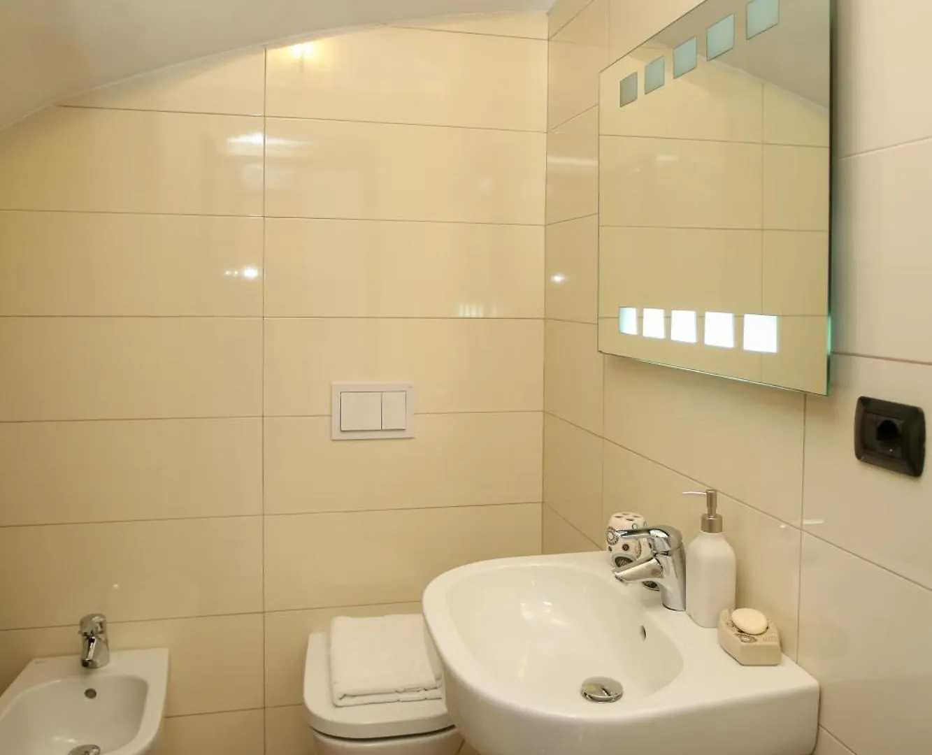 Dapaj Luxury Residence Vlore Villa
